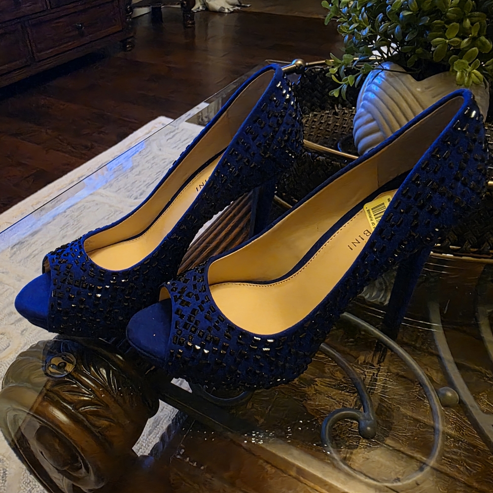 Gianni Bini Mckenna Royal Blue Peep-Toe Heels 8M